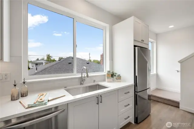 More great light & windows