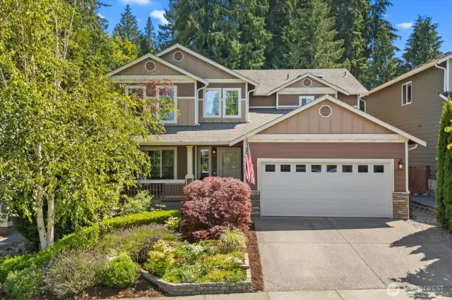 Low maintenance front "yard" area