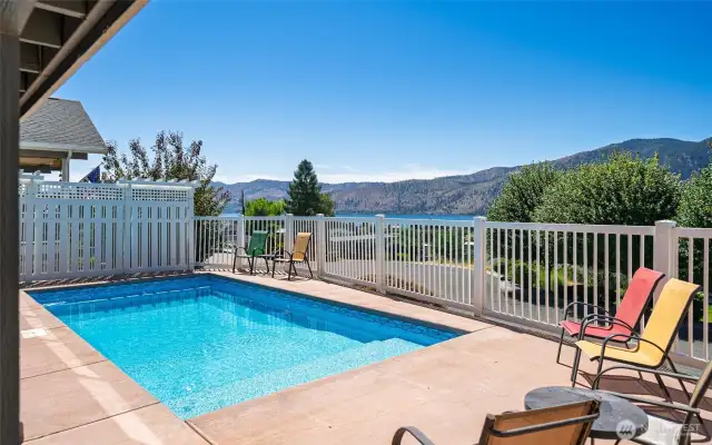 Pool with new liner