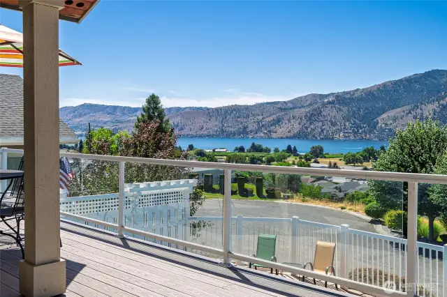 Big lake views from deck