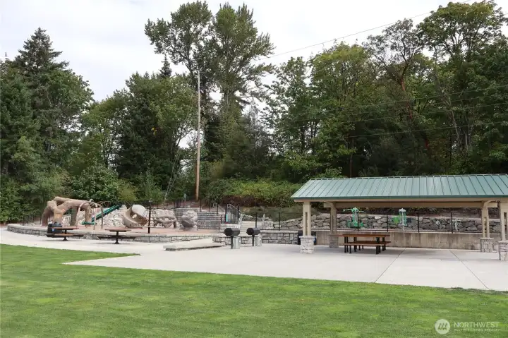 Woodlawn Park amenities include great playground and covered area with 2 bbq's for entertaining year round.