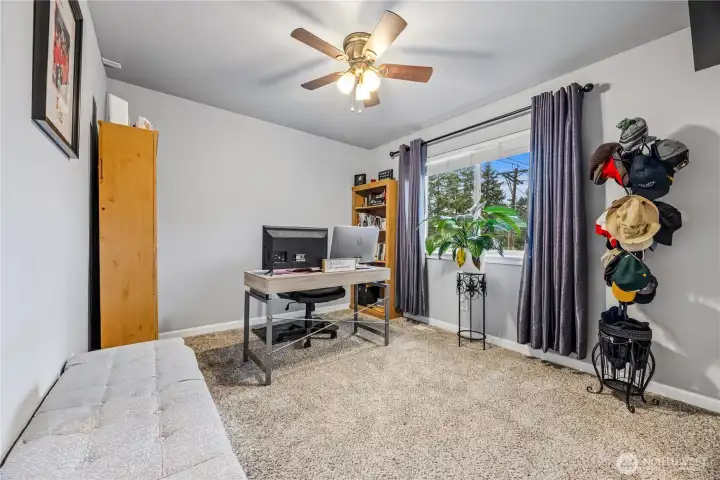 Upstairs Bedroom/Office