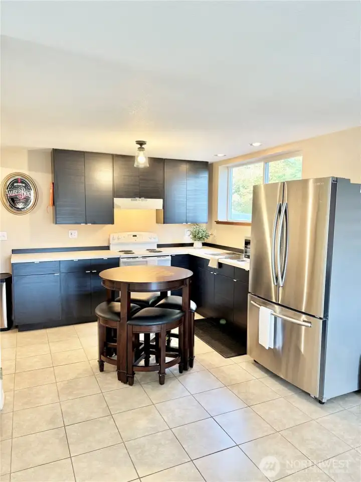 Downstairs ADU full kitchen