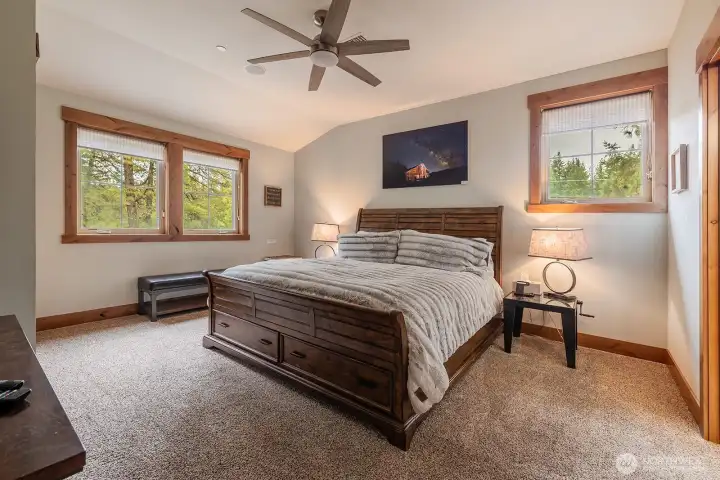 primary bedroom king size