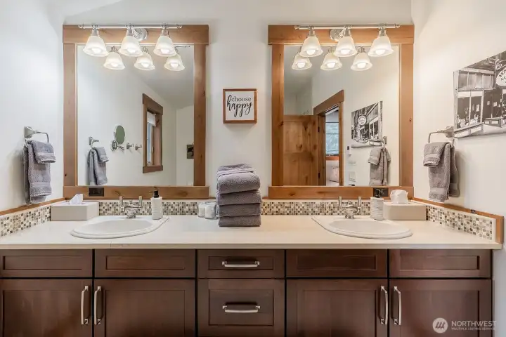 primary double vanity bath