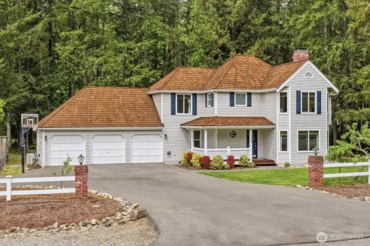 Gorgeous move in ready completely remodeled home in sought after Salish Estates!
