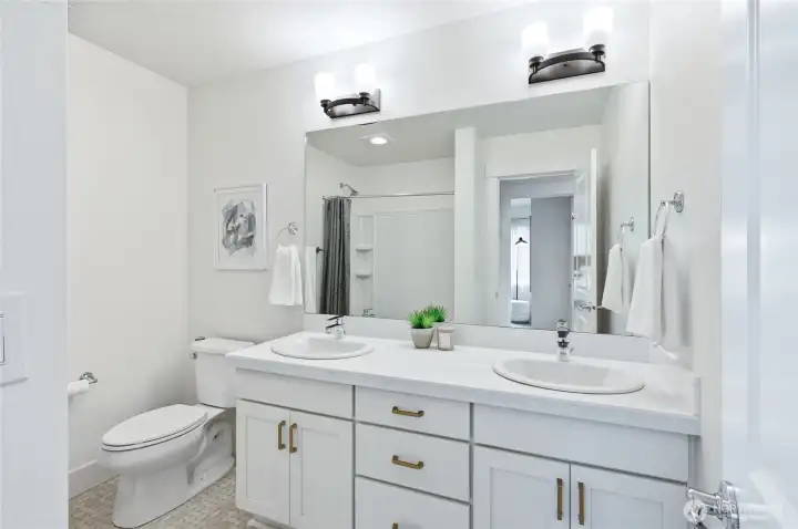 Hall bathroom.