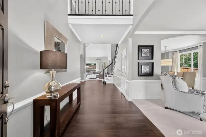 Two story entry w/ Rich Hardwood Floors