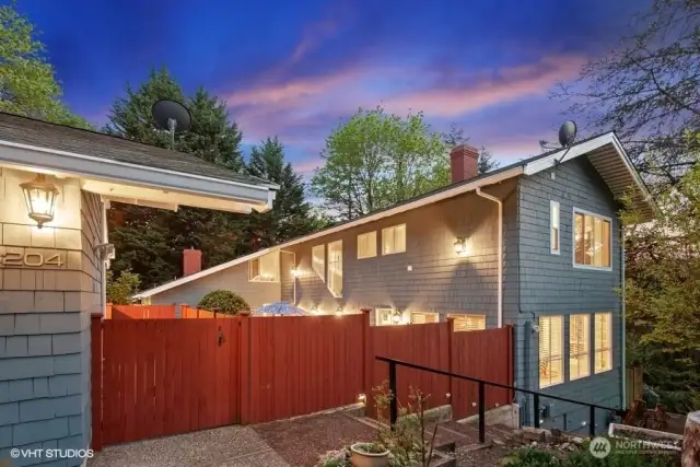 4 bed, 3 bath home + Casitas, tool room, 2-car garage, & lots of storage.