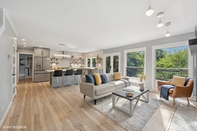 Flexible space. Easy to flow from inside to outside.