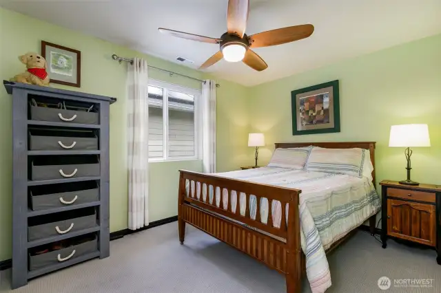 2nd bedroom