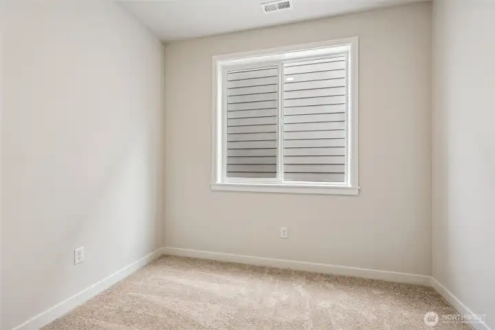 Disclaimer Secondary photos of same floor plan on different lot in different community: Photos are from another Warren, finishes, upgrades, and features may vary.