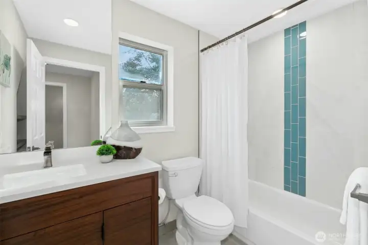 Upper full bath