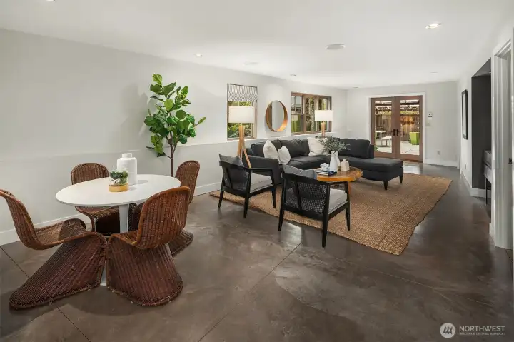 Family Room (Lower Level)