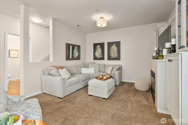 Meticulously maintained unit!