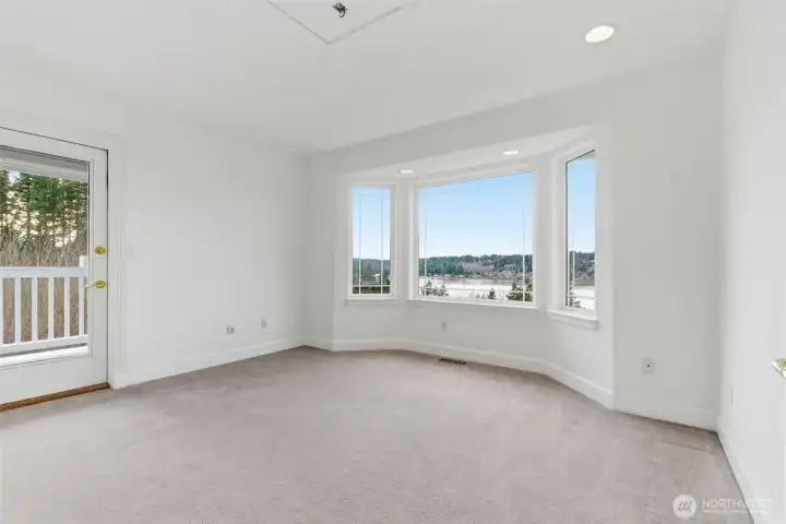 Second floor guest bedroom 1