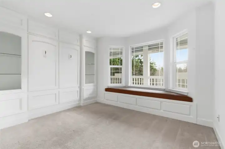 Second floor guest bedroom 2