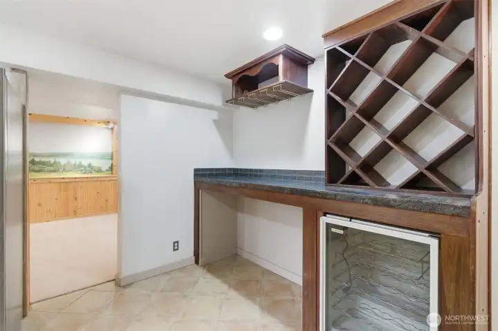 Basement wine-bar in the kitchen