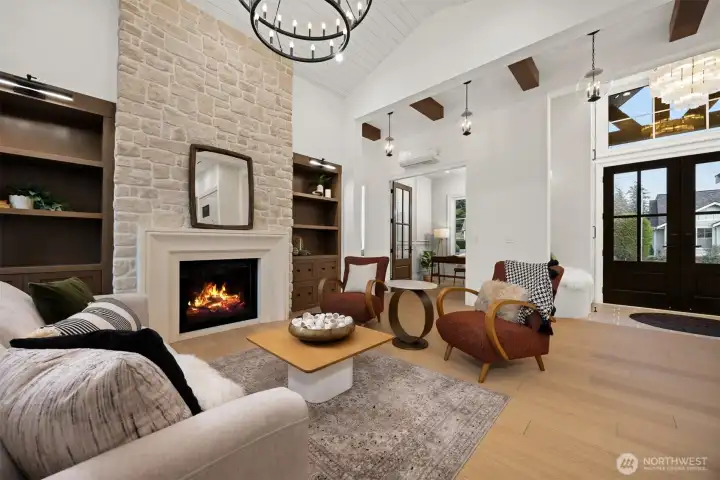 Ranging from white oak millwork to details such as designer lighting, the material choices are not part of ordinary selection.