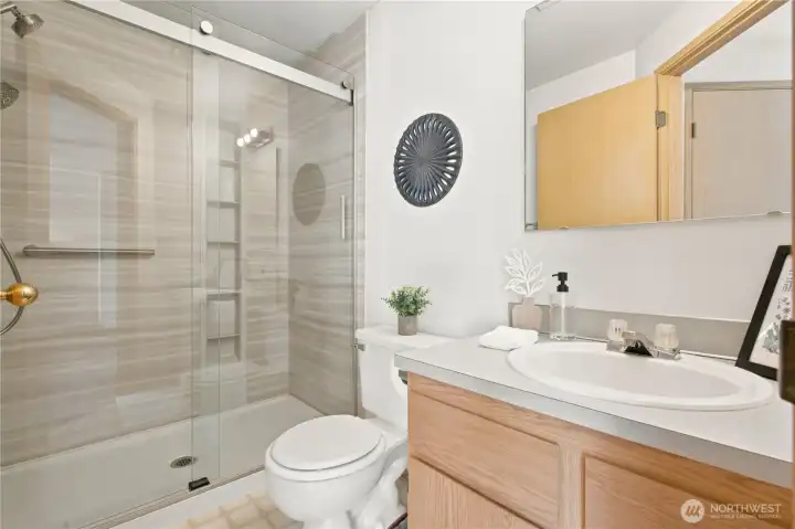 cious Primary Bedroom, Primary Private 3/4 bath  recently remodeled