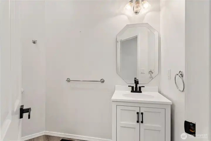 Secondary suite bathroom