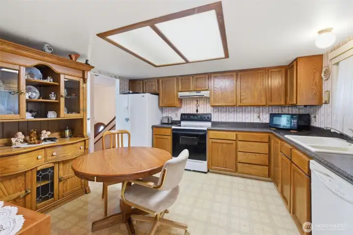 Eat in kitchen Eat in kitchen