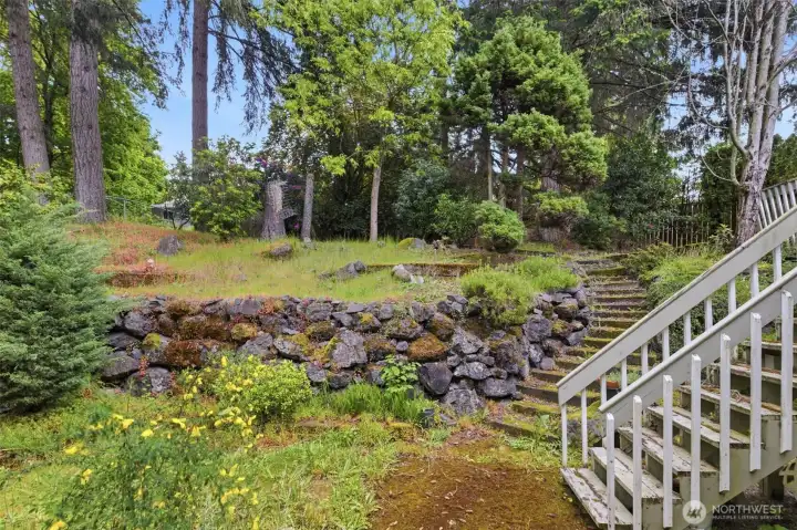 This could be a darling patio and yard with a little tlc This could be a darling patio and yard with a little tlc