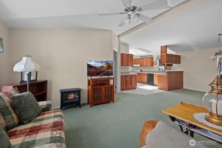 View over to kitchen & dining area