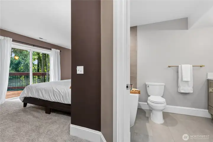 Updated spa-inspired primary bedroom ensuite bathroom.