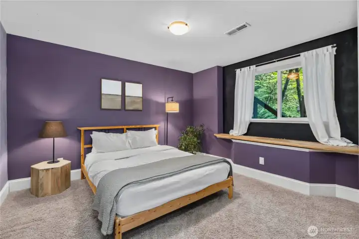 Downstairs bedroom.