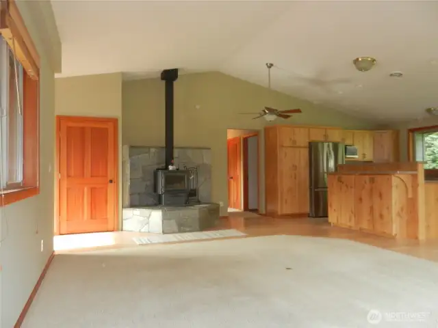 Spacious but cozy.
