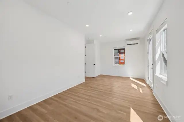 Guest or office space
