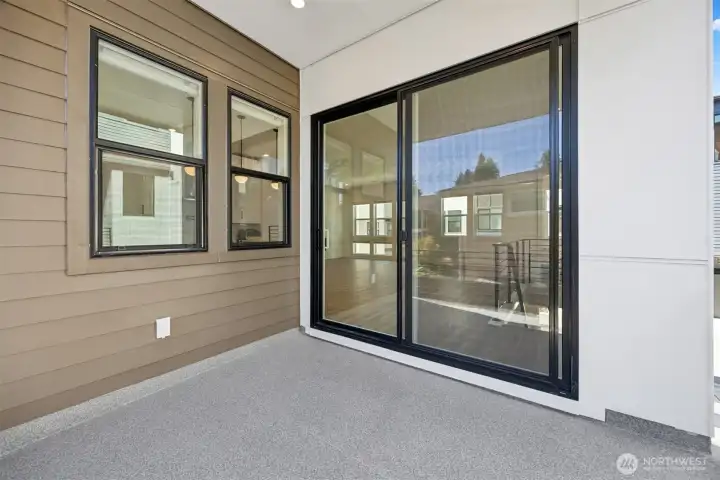 Fabulous COVERED patio