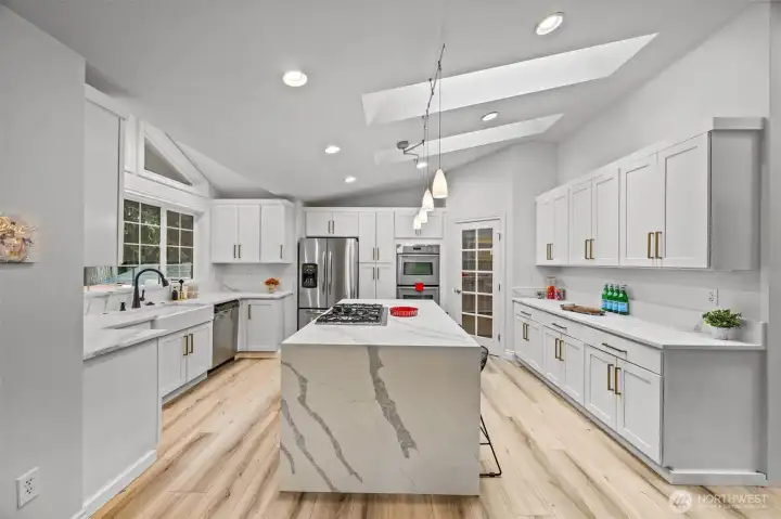 New kitchen w/waterfall countertop