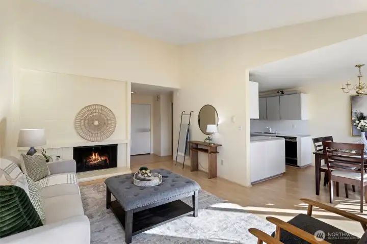 Perfect entertaining layout!