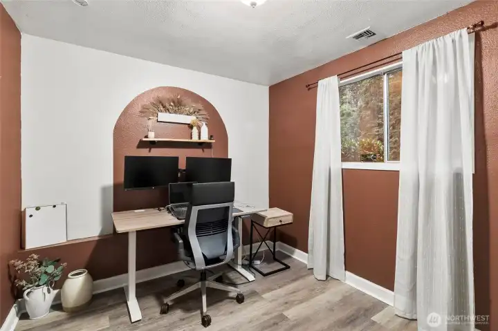 Another office pic showing large window.