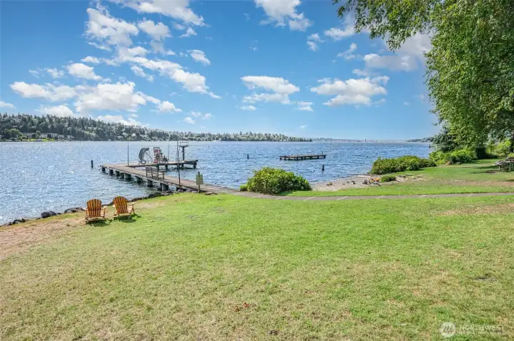 Ahhhh enjoy the summer season or unwind after a hard day's work at the Beaux Arts residents' only private beach spanning 1100' of Lake WA waterfront.