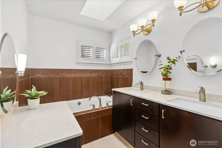 Main bath 2