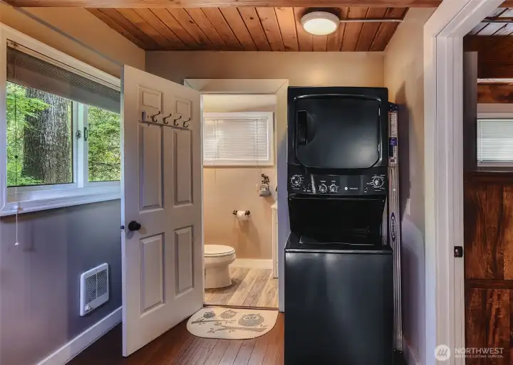 Convenient stackable washer & dryer.