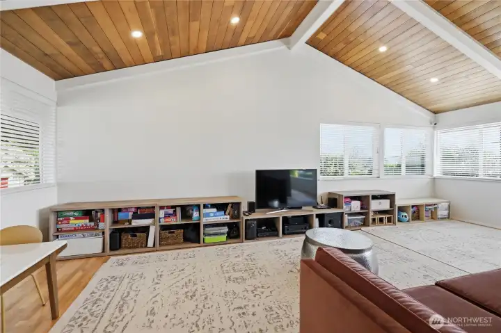 Primary Suite or 2nd Living Room