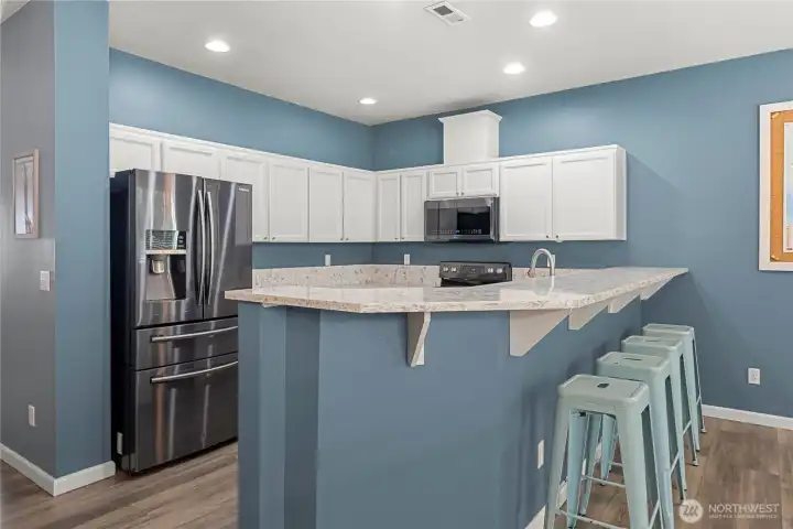 Newer Black stainless appliances,