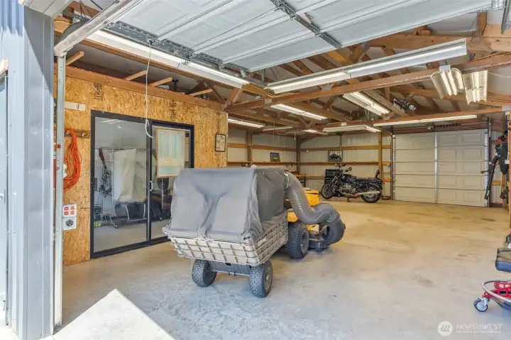 Inside of the 2 car + shop
