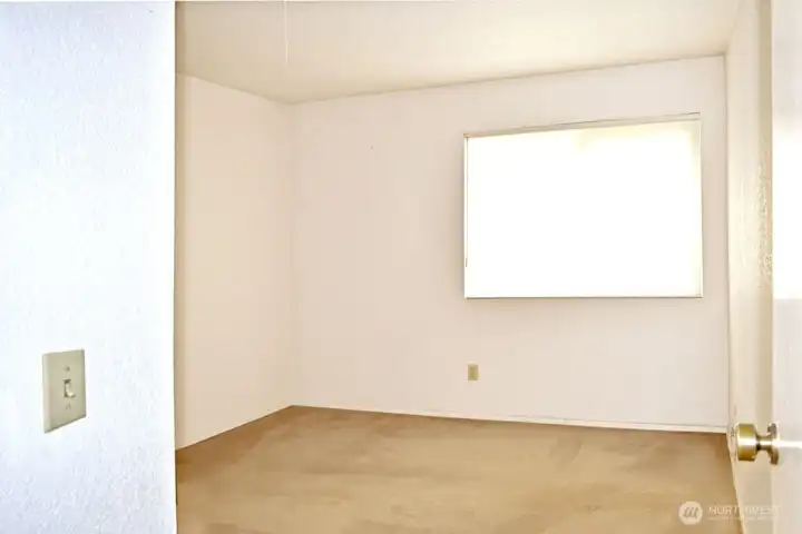 2nd Bedroom 2nd Bedroom