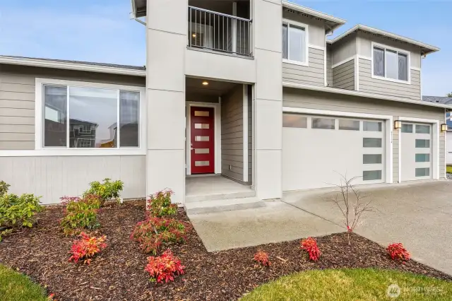 This is a general representation of floor plan and may vary from actual home constructed. Features in photos, upgrades, elevation, materials, dimensions and layout all subject to change without notice.