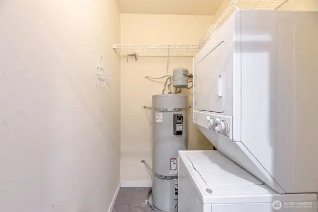 Large Utility room with Washer & Dryer
