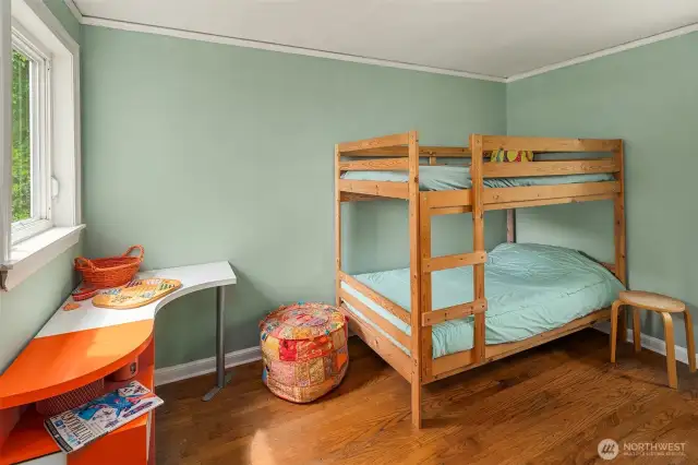 2nd upper floor bedroom.