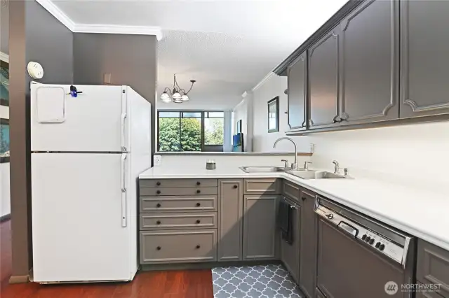 Plenty of storage & counter space.