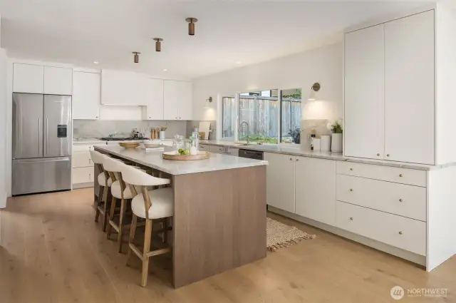 Stunning kitchen.