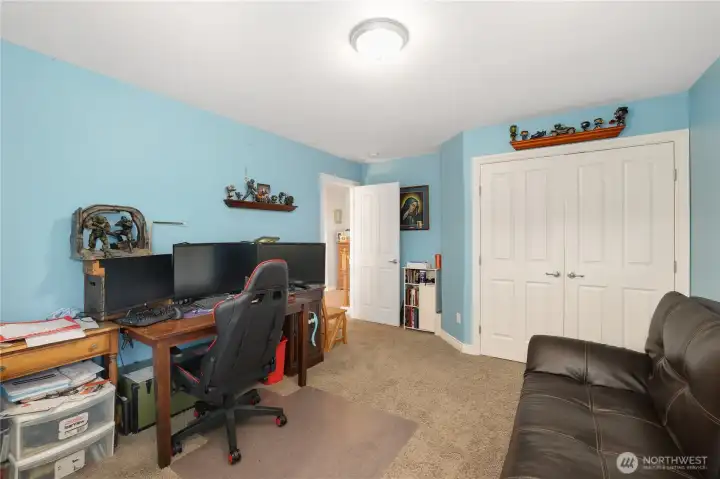 Second upstairs bedroom
