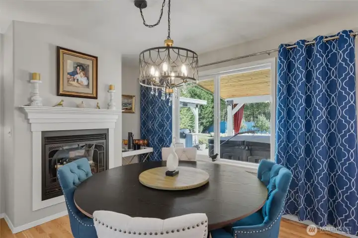 Dining room, with electric FP